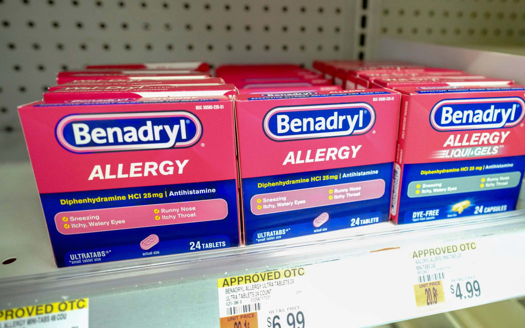 A consumer OTC medicine group notes that products containing diphenhydramine 