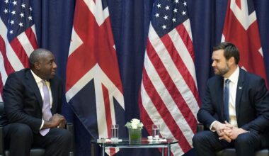 Vance, UK foreign secretary will meet before US vice president's vacation in the English countryside