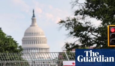 Trump news at a glance: national guard gathers in DC as president mulls expanding their role across US | Trump administration