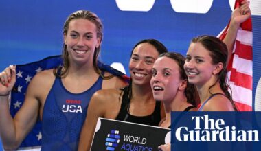 US women set world record in relay at swim worlds, while Summer McIntosh wins fourth gold | Swimming