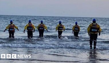 Six children rescued in 'major incident' at Aberavon beach