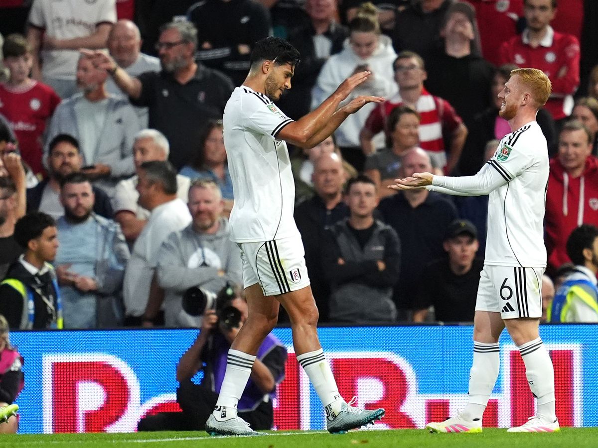 Supporting image for story: Raul Jimenez ensures Fulham avoid Carabao Cup shock against Bristol City