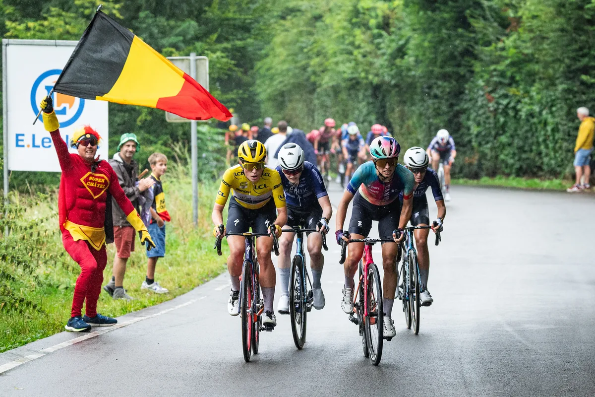 Tour de France Femmes avec Zwift stage 4.