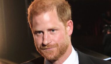 Prince Harry humiliated as Amazon make awkward blunder | Royal | News