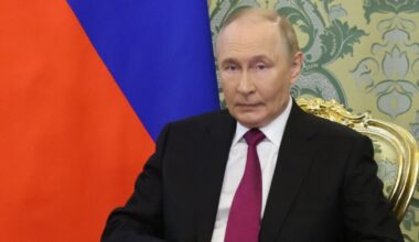Russia economy meltdown as towns left abandoned and industries collapse | World | News