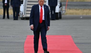 Donald Trump health fears at Putin meeting as viewers ask 'why can't he walk straight?' | World | News