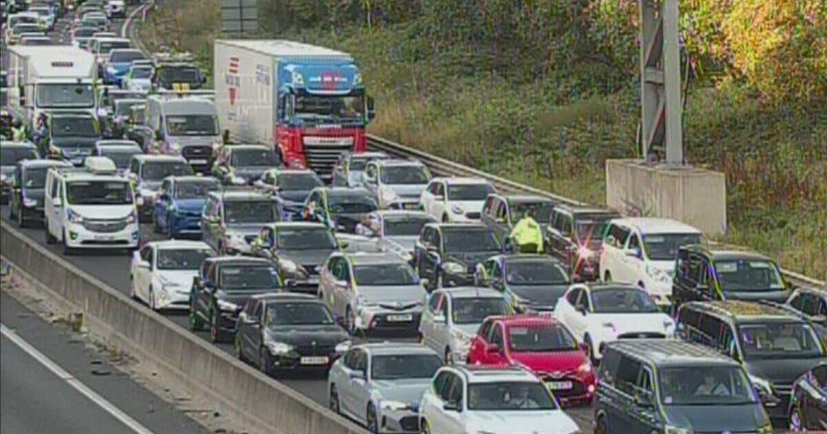 M23 traffic RECAP: Chaos on major UK motorway as road to remain closed | UK | News