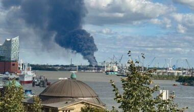 Hamburg explosion LIVE: Huge fireball rips through port city as smoke seen for miles | World | News