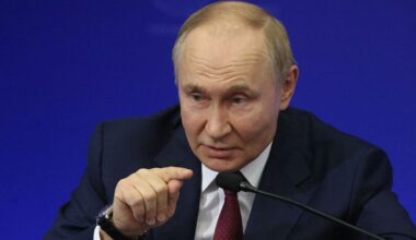Russia threatens to 'march on Paris' as all-out WW3 fears erupt | World | News