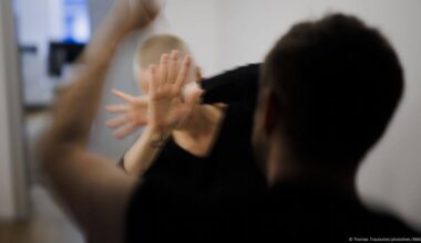 Domestic violence at all-time high — report – DW – 08/02/2025