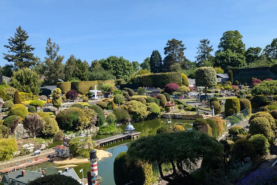 Bekonscot Model Village & Railway in Beaconsfield was one of the interesting highlights of Gabriel Stewart's trip from London to the Cotswolds by bus (Gabriel Stewart)