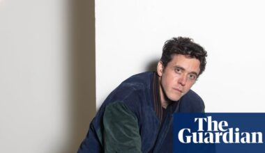 ‘We’re drawn to complicated people, not heroes’: Ashley Zukerman on Succession, Silo and playing ‘punchable men’ | Australian film