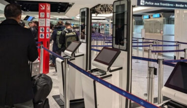 Essential Steps for Travelling from France with a Non-Family Child: Documentation and Rules