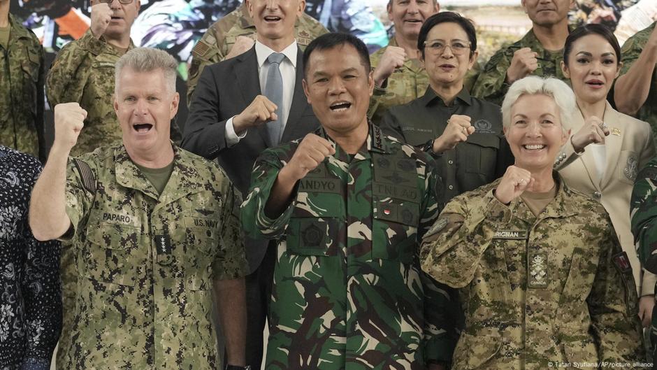 Indonesia and US begin joint annual military drills – DW – 08/25/2025