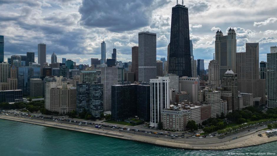 Trump sending more ICE resources to Chicago – DW – 08/31/2025