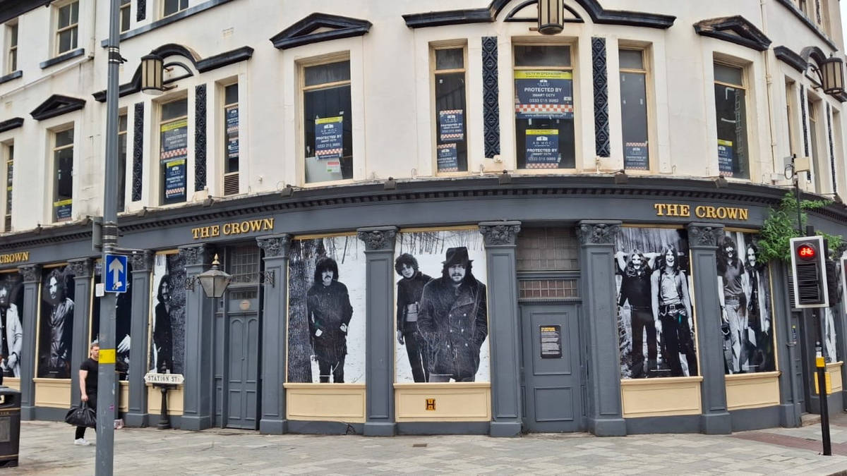 Tens of thousands join campaign to reopen iconic Birmingham pub where Black Sabbath...