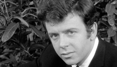 Ray Brooks, voice of Mr Benn and star of Coronation Street, Eastenders and Cathy Come...