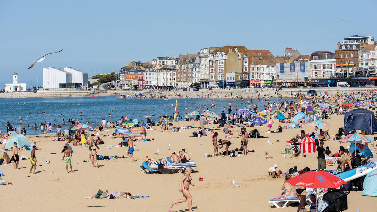 Hot weather to persist across the UK after Britain baked in latest heatwave
