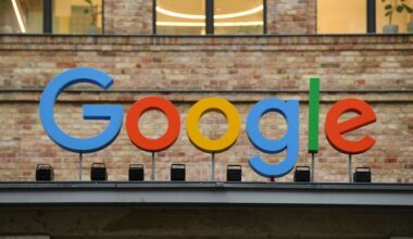 Google tweaks Google Play conditions following EU pressure