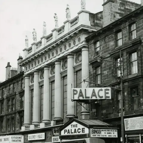 Getty Images Palace Bingo Hall - August 1968. Gorbals Street Glasgow with Citizens Theatre next door. (Photo by Mirrorpix via Getty Images)
