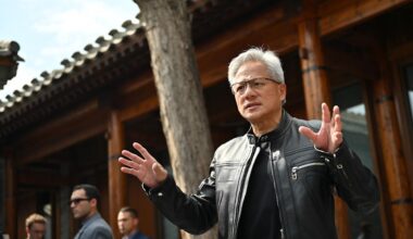 Wall Street flat and FTSE rises as Nvidia and AMD agree to pay US 15% cut of China chip sales - uk.finance.yahoo.com