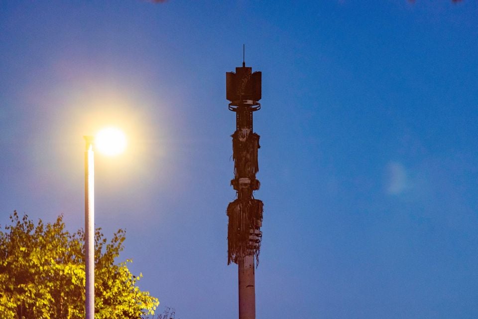 The mast has sustained significant damage. Pic: Kevin Scott