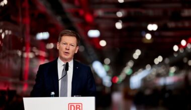 CEO of Germany state rail operator to leave post