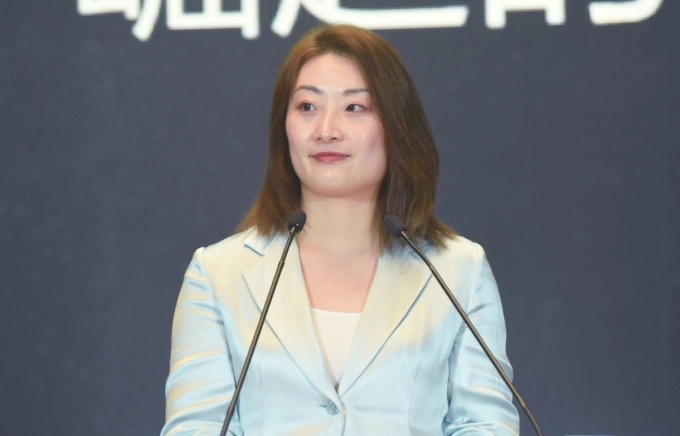 Kelly Zong (Fuli Zong) delivers a speech while attending a forum event in Hangzhou, Zhejiang Province, China, Nov. 24, 2020. Photo by CFOTO/Sipa USA via Reuters