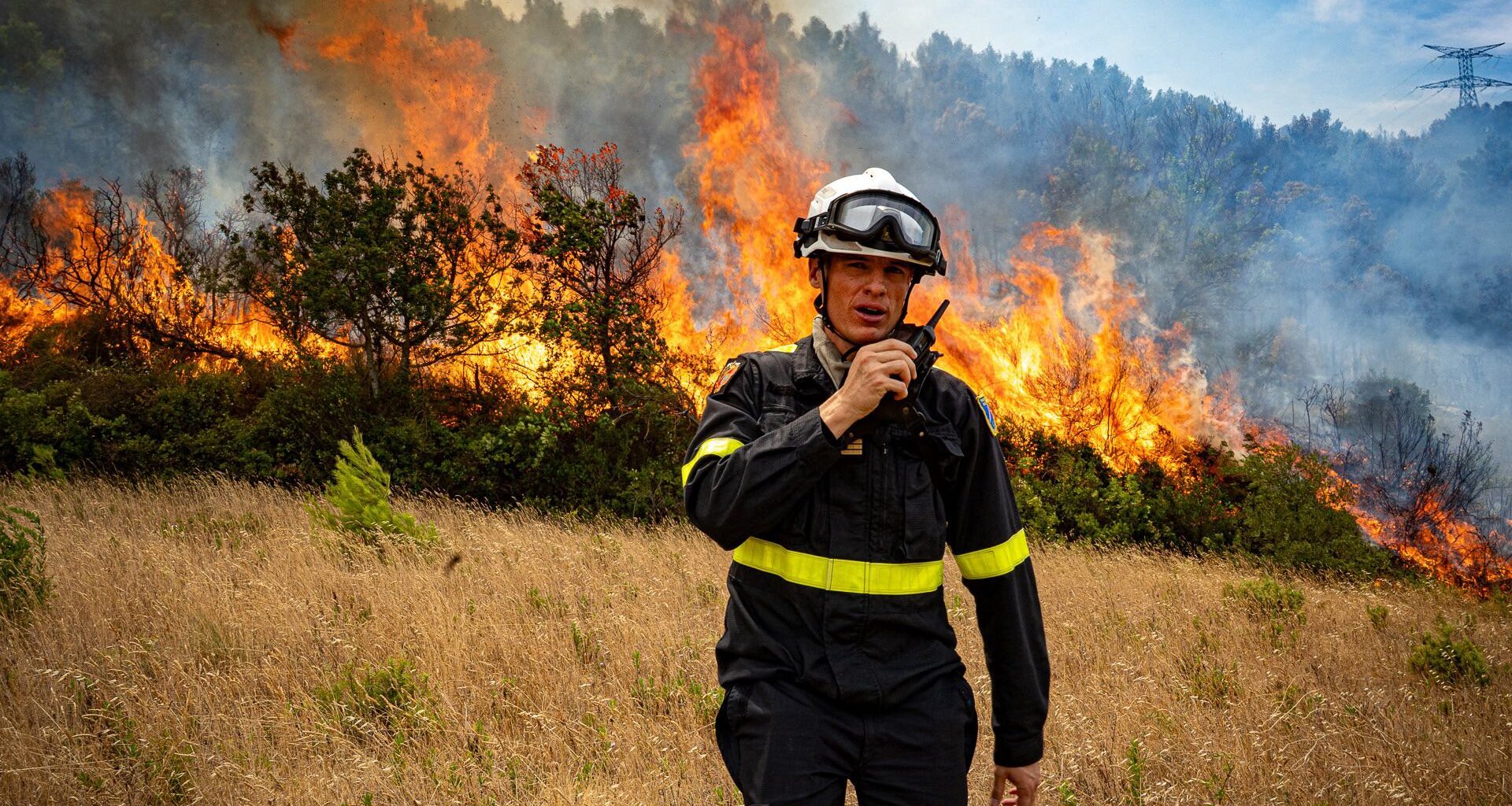 France battles largest wildfire in decades as residents remain displaced | Climate News