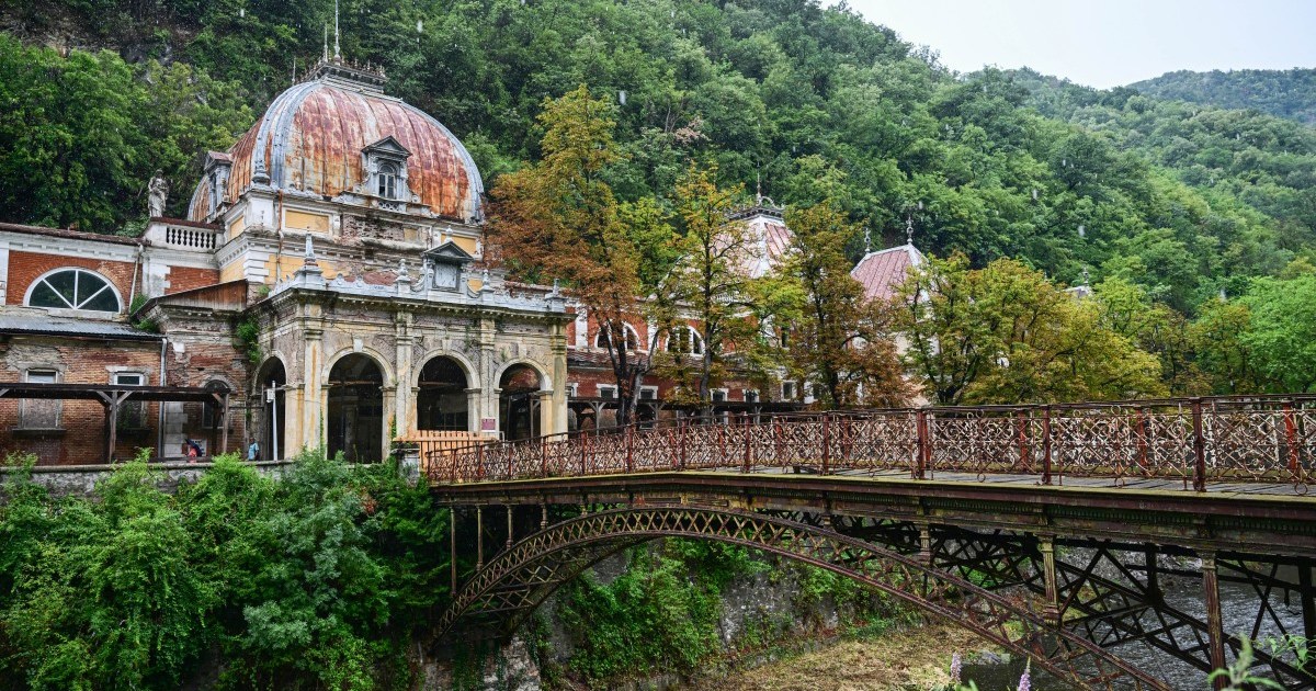 Young architects lead effort to save Romania’s historic spa town | Arts and Culture News