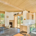 Butterfly House / Tallerdarquitectura - Interior Photography, Kitchen, Wood, Countertop, Chair