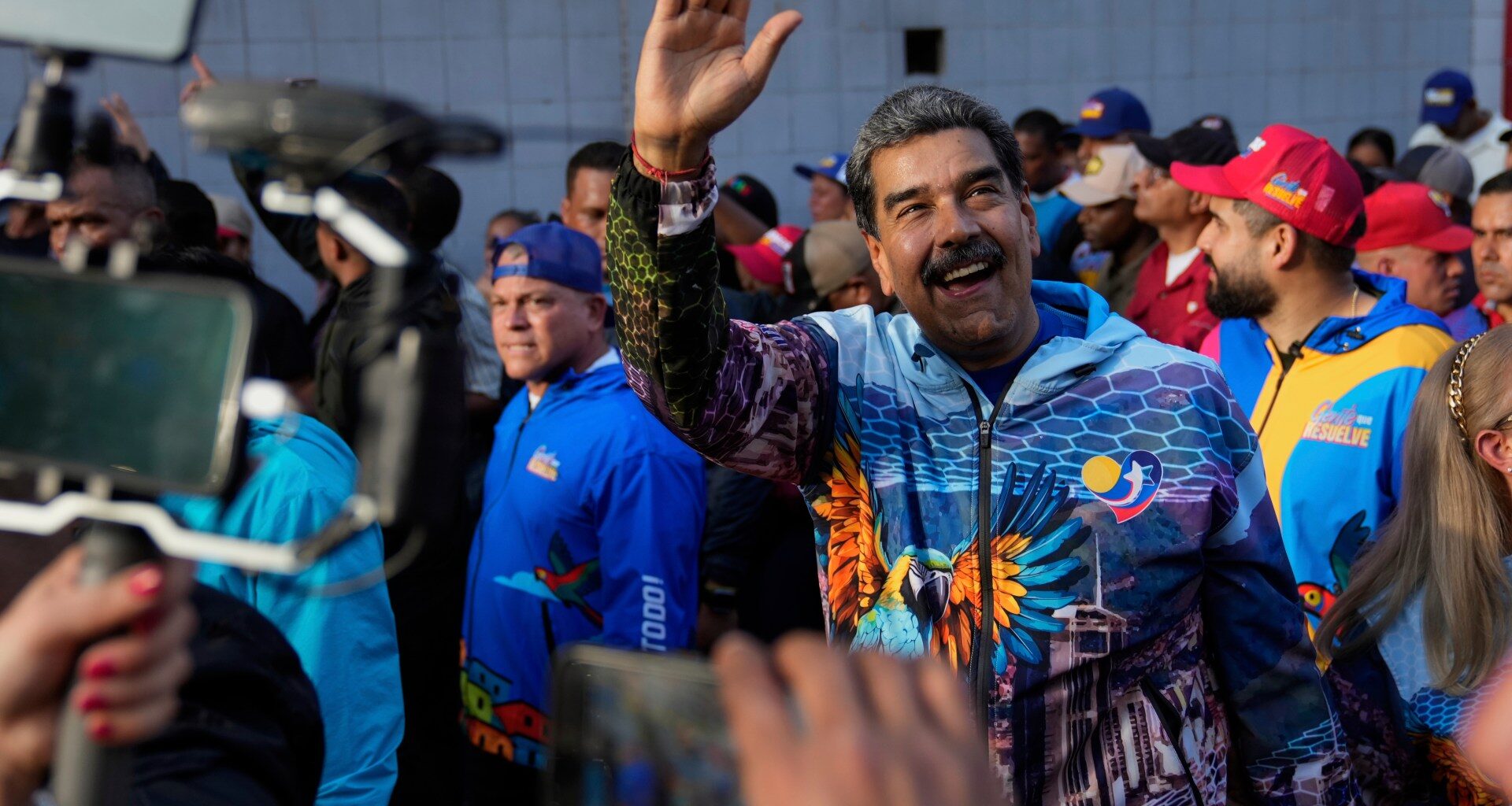Venezuela’s Maduro to mobilise millions in militia over US ‘threats’ | Conflict News