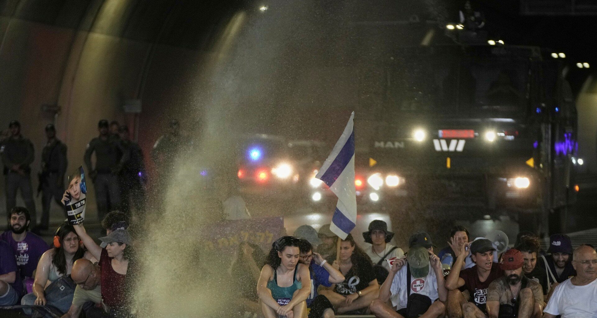 Israelis protest to end Gaza war as anger over fate of captives boils over | Israel-Palestine conflict News