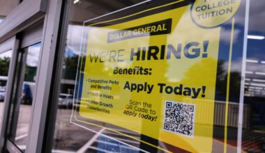 US consumer confidence tumbles as labour market slows | Business and Economy News