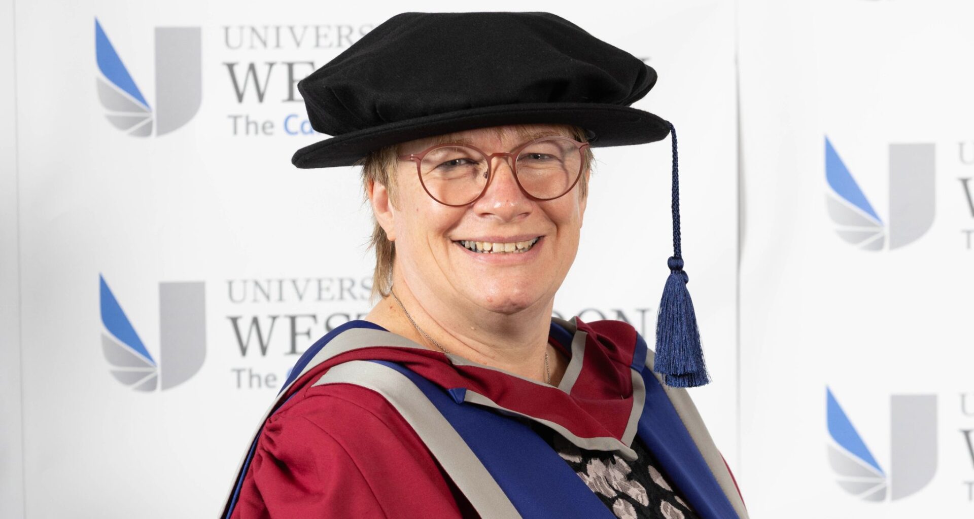 Chief paramedic for the London Ambulance Service receives honorary doctorate