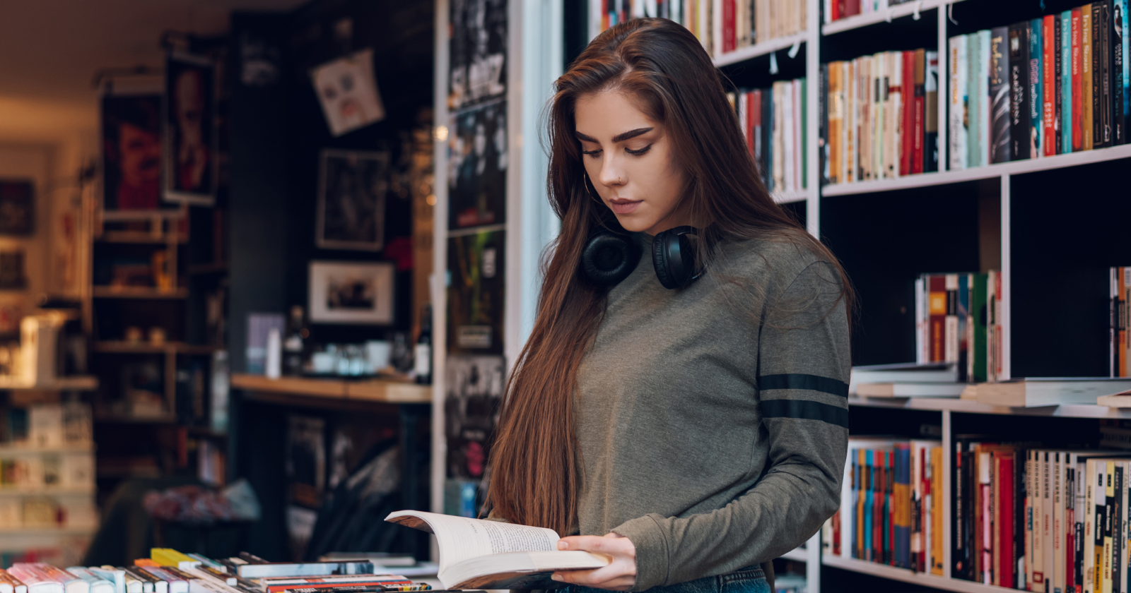 People who’d rather buy books in a bookstore than online usually share these 7 rare traits