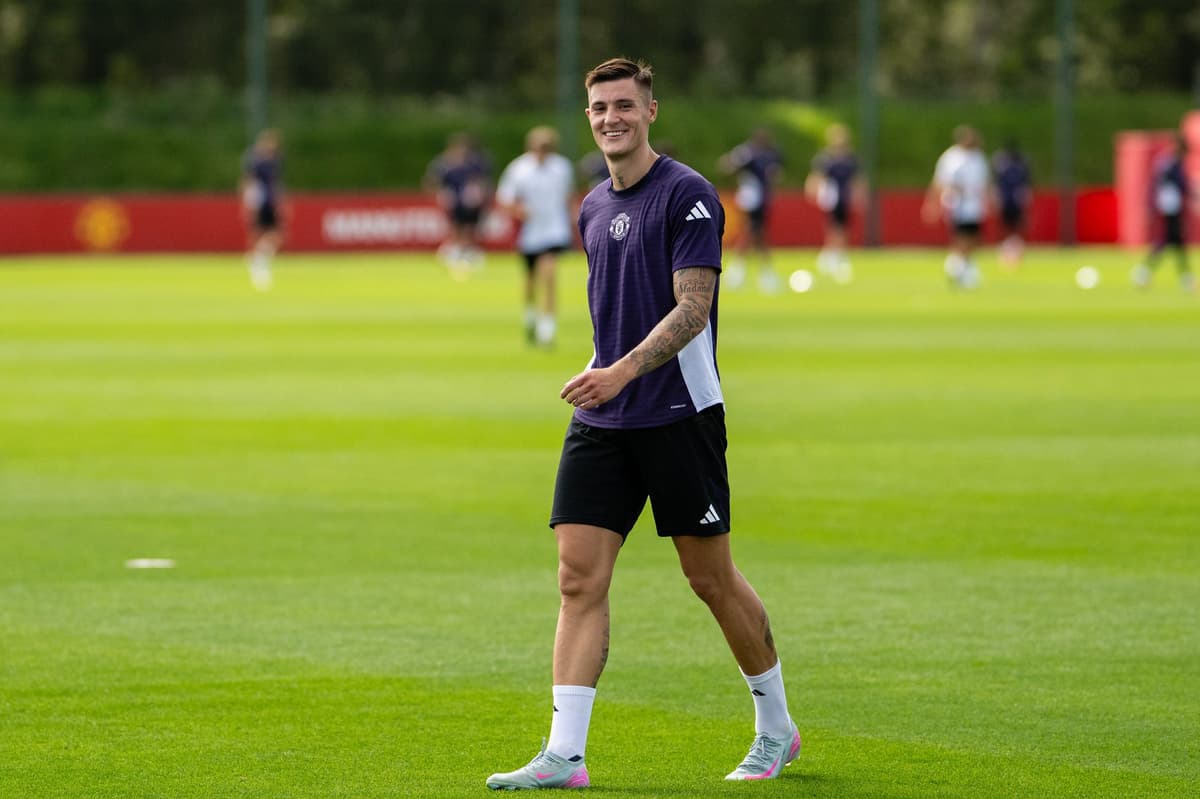 Man Utd confirm Sesko status for Arsenal clash amid double injury boost - London Evening Standard