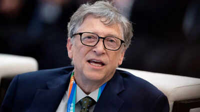 Bill Gates says: AI today can replace human work, the most complex coding tasks, but it is not …