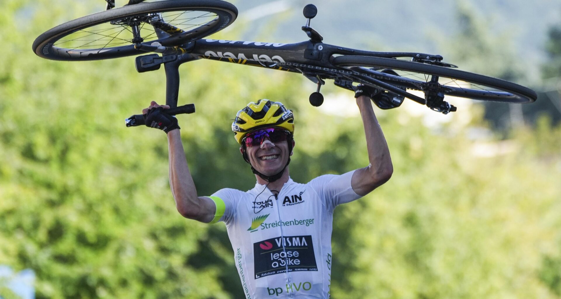 Uijtdebroeks Crushes Grand Colombier for First Pro Win | Tour de l'Ain 2025 Stage 3