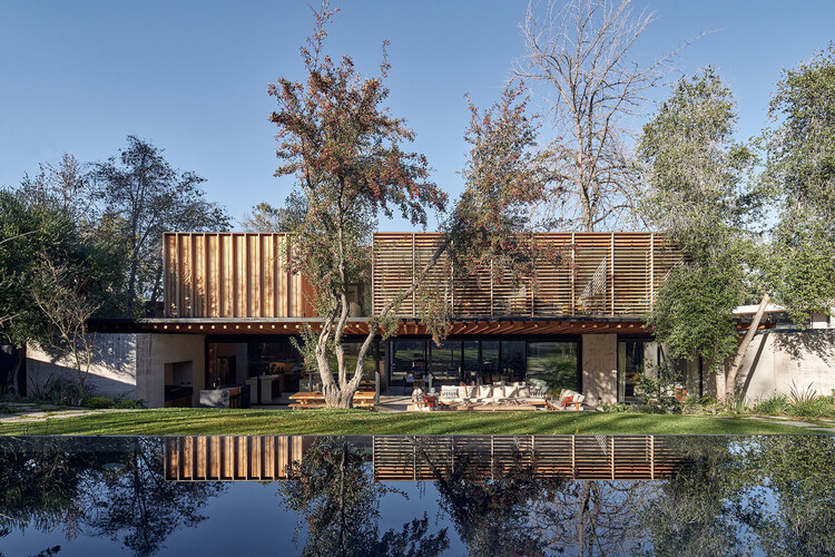 La Chupalla House / Juan Carlos Sabbagh Arquitectos - Image 1 of 24