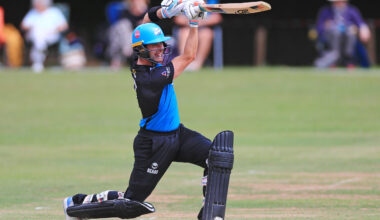 Worcestershire batters go big in comprehensive warm-up win