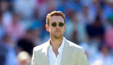Stuart Broad agrees he 'cheated' years after infamous Ashes incident as Australia call for ban: 'Don't think I'm smug'