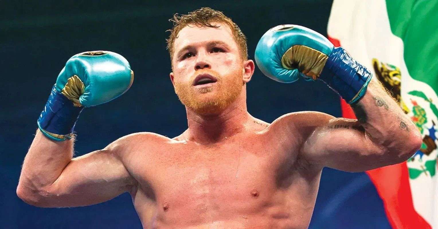 Hall Of Fame World Champion Demands People Stop Comparing Canelo To Him: “I’d Destroy Him”