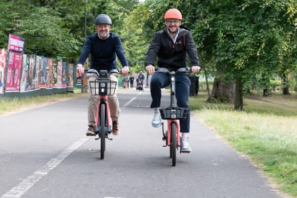 Trial cycle hire scheme for Edinburgh launched
