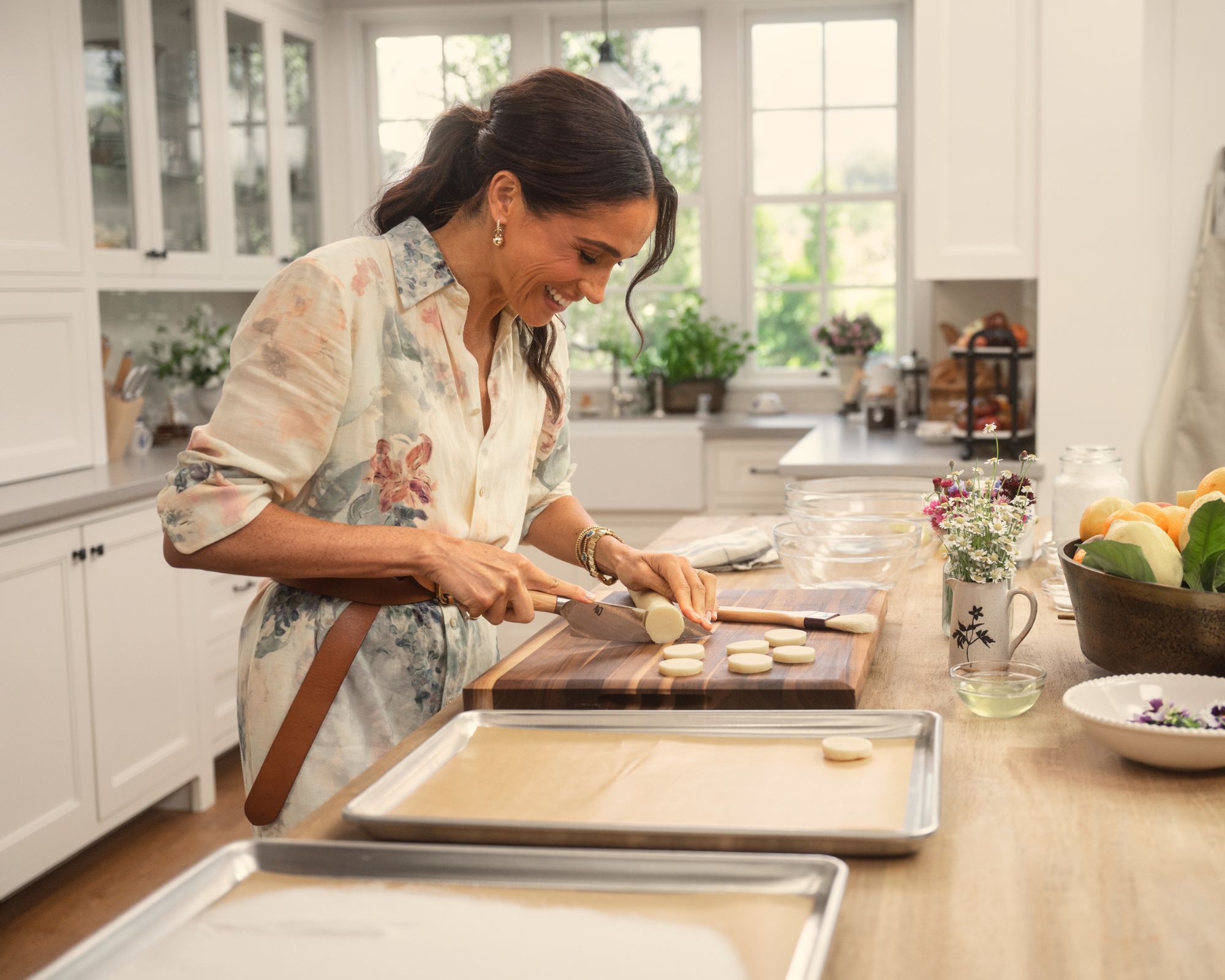 meghan markle cooking in her kitchen