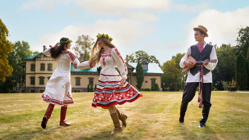How Scotland, Spain, Japan, and Australia Are Shaping Their Global Cultural Festivals for Greater Tourism Impact: Here’s All New Information Only For You