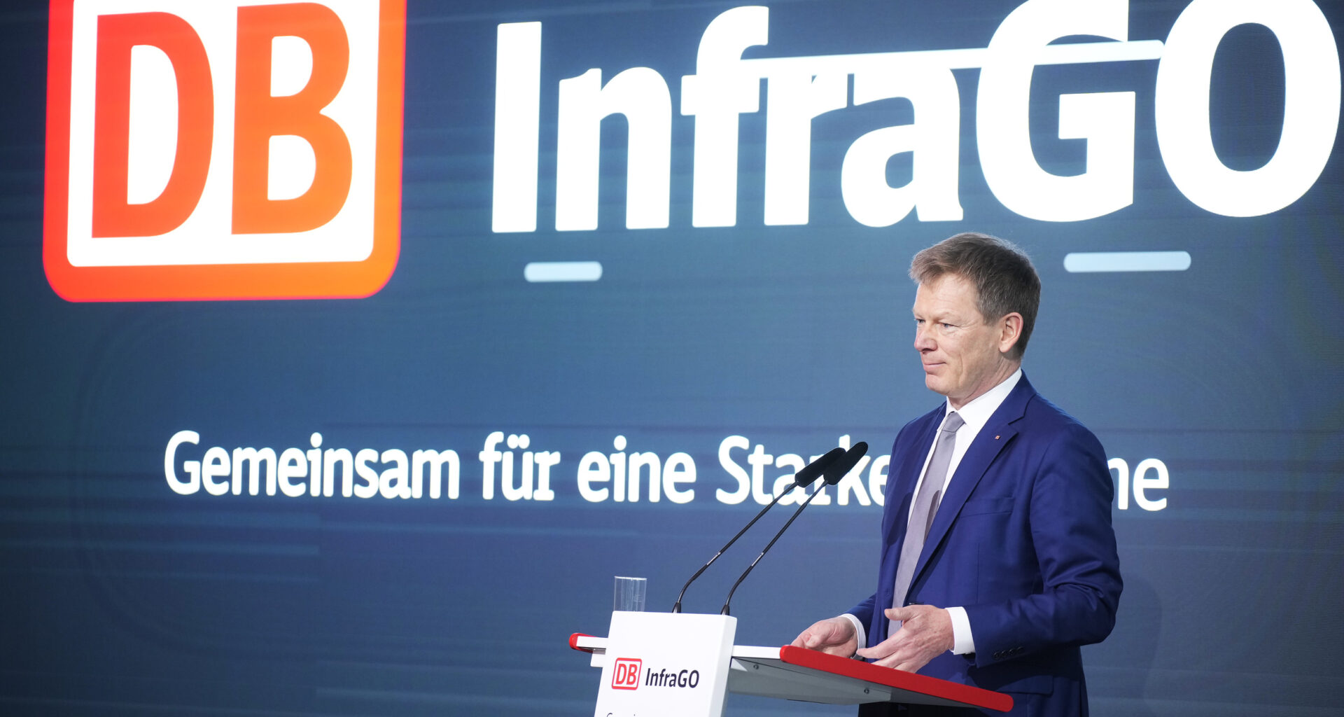 Deutsche Bahn CEO Lutz resigns early as Germany’s new government pushes ‘fresh start’