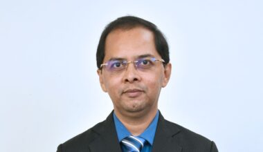 Stocks to buy or sell: Dharmesh Shah of ICICI Sec suggests buying Indian Hotel, PFC shares tomorrow - 18 August 2025