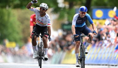 Deutschland Tour stage 2: Riley Sheehan pipped to victory by Jhonatan Narváez after celebrating too early