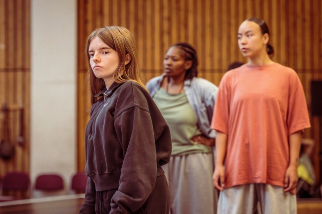 Ellie May Sheridan (Yunann), Natasha Magigi (Sunny) and Jessey Stol (Rakhz) in rehearsals for Bacchae at the National Theatre. Photographer Marc Brenner 00928